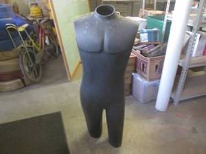 lot 6 image: (BS) Manne-King Pastic Blow Mold Ma...