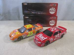 lot 22 image: (CS) 2 Diecast Metal #5 Stock Cars ...