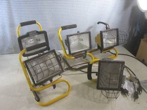 lot 94 image: (A-1) 5 Halogen Work Lights - 3 Wor...