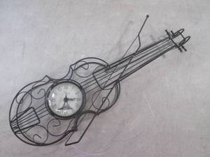 lot 98 image: (H-1) Metal Violin Shape Paris Wall...