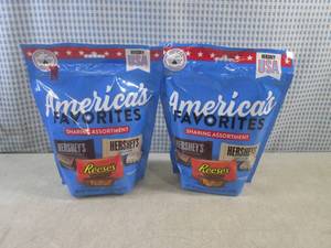 lot 110 image: (B-1) 2 Sharing Assortment Bags of ...