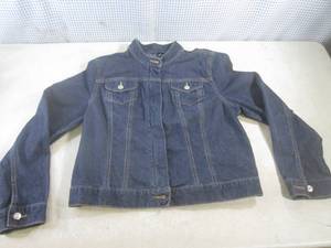 lot 114 image: (BS) Lans End Jean Jacket Size L (1...