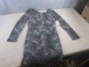 lot 117 image: (BS) Charlotte Russ Sparkle Dress S...