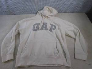 lot 123 image: (BS) GAP Hoodie Size M...