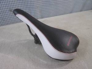 lot 128 image: (EC1) Schwinn Bicycle Seat...