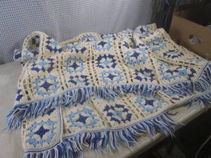 lot 134 image: (A-2) Knit Blanket...
