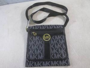 lot 139 image: (BSB) Michael Kors Handbag...