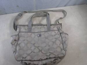 lot 143 image: (BSB) Coach Carry-On Handbag...