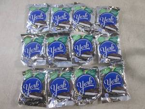 lot 185 image: (B-3) 12 York Peppermint Patties Pa...