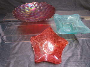 lot 26 image: Art Glass
