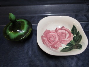 lot 15 image: RW Bowl, DeForest Covered Dish