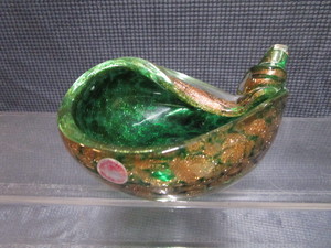 lot 6 image: Murano Glass Shell