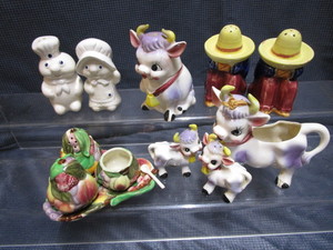 lot 44 image: SP, CrmSugar, Shakers