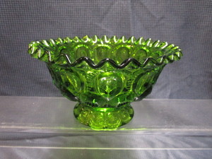lot 46 image: Vintage Moon & Stars, LE Smith Bowls