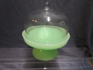 lot 50 image: Jadeite Cake Plateau