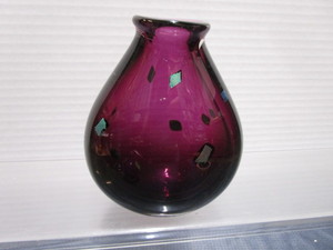 lot 57 image: Murano Vase