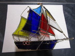 lot 77 image: Stained Glass Sailboat