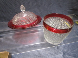 lot 81 image: Vintage Ruby Butter & Biscuit Jar