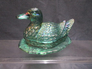 lot 112 image: Fenton Duck Covered Dish
