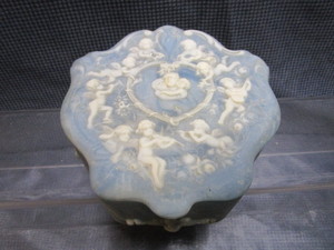 lot 116 image: Incolay Box