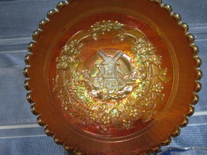 lot 125 image: Windmill Carnival Bowl