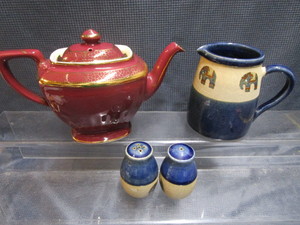 lot 216 image: Hall Teapot, Elephant Set