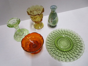 lot 228 image: Colored Glass