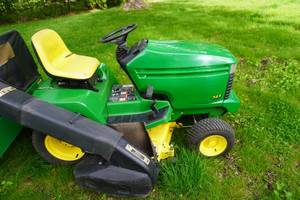 1998 John Deere 345 Lawn Mower Garden Tractor With John Deere MC519 Tow Behind Material Collection System