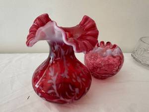 lot 208 image: Cranberry Opalescent Vase and Rose Bowl Set