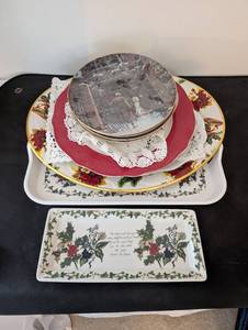 lot 245 image: Collection of Christmas-themed and Floral Decorative Plates and Platters