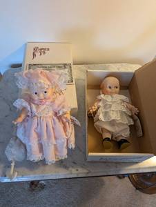 lot 254 image: Limited Edition Kewpie Dolls Collection Kewpie Visits Tara & Kewpie Goes to a Birthday Party