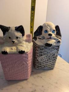 lot 401 image: Set of 2 Ceramic Cookie Jars with Cat and Dog Designs