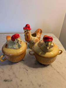 lot 406 image: Set of 3 Vintage Ceramic Chicken-Themed Soup Tureens