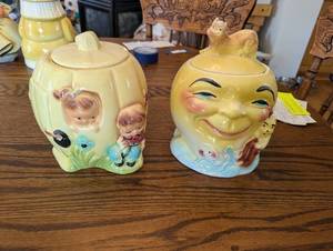 lot 418 image: Set of 2 Vintage RRP Co. Cookie Jars Hi Diddle Diddle & Peter Peter Pumpkin Eater