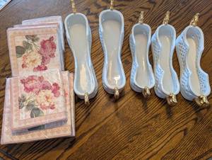 lot 438 image: Set of 5 Porcelain Baby Shoe Planters with Decorative Floral Napkins
