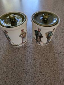 lot 469 image: Kitchen - Set of 2 Avon Ceramic Canisters with Rustic Farmer Motif