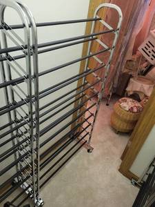 lot 303 image: Expandable 9-Tier Chrome Shoe Rack