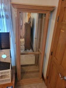lot 308 image: Elegant Oak Curio Cabinet with Glass Doors and Built-in Lighting