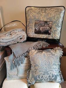 lot 316 image: King Comforter Set with 2 King Shams and Bed Skirt, Including Pillows and Throw