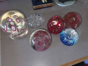 lot 355 image: Set of 5 Art Glass Paperweights with Floral Designs