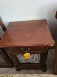 lot 374 image: Vintage Wooden Nightstand with Drawer and Cabinet