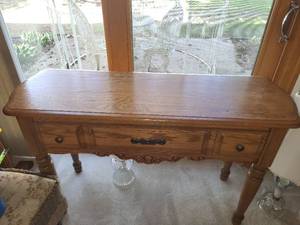 lot 376 image: Wooden Console Table with Honey Finish and Drawer