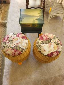 lot 383 image: Set of 2 Wicker Ottomans with Floral Cushions and Painted Storage Box