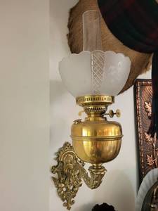 lot 18 image: Pair of Vintage Brass Wall-Mounted Sconce Oil Lamps with Frosted Glass Shades