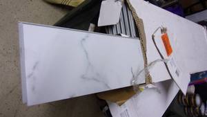 lot 14 image: 2 cases of lifeproof brook field ma...