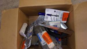lot 27 image: lot of trowels...