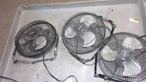 lot 118 image: 3 fans...