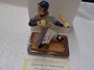 lot 16 image: Sports Impressions Alan Trammell Fi...