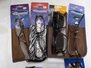 lot 60 image: 10 pair Readers Glasses - various s...