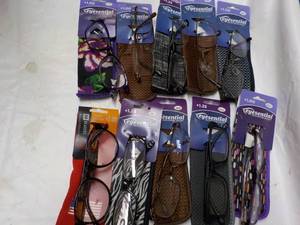 lot 61 image: 10 pair Readers Glasses - various s...